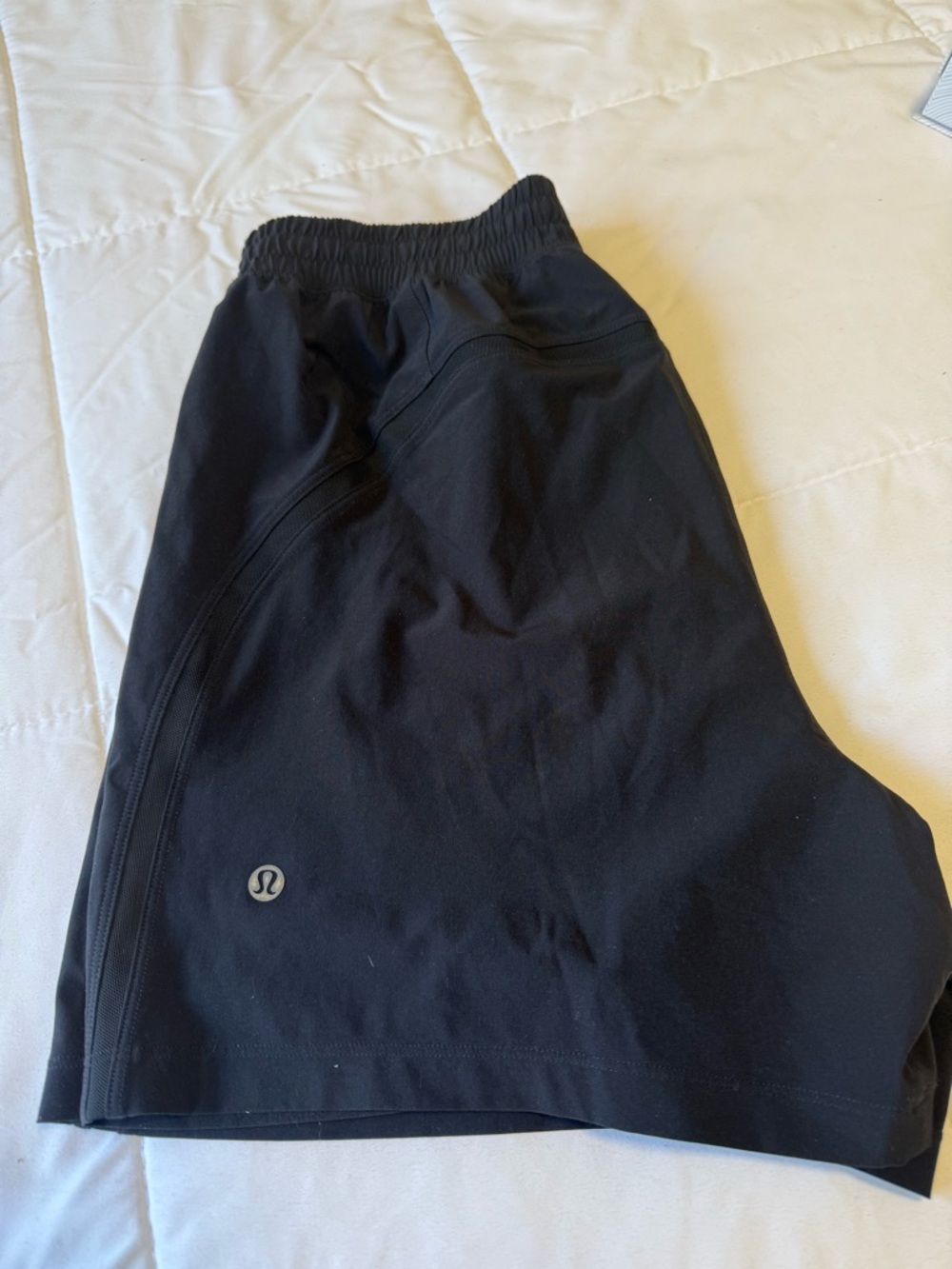 lululemon Men's Black Athletic linerless Running Shorts. 5” inseam - Picture 6 of 6
